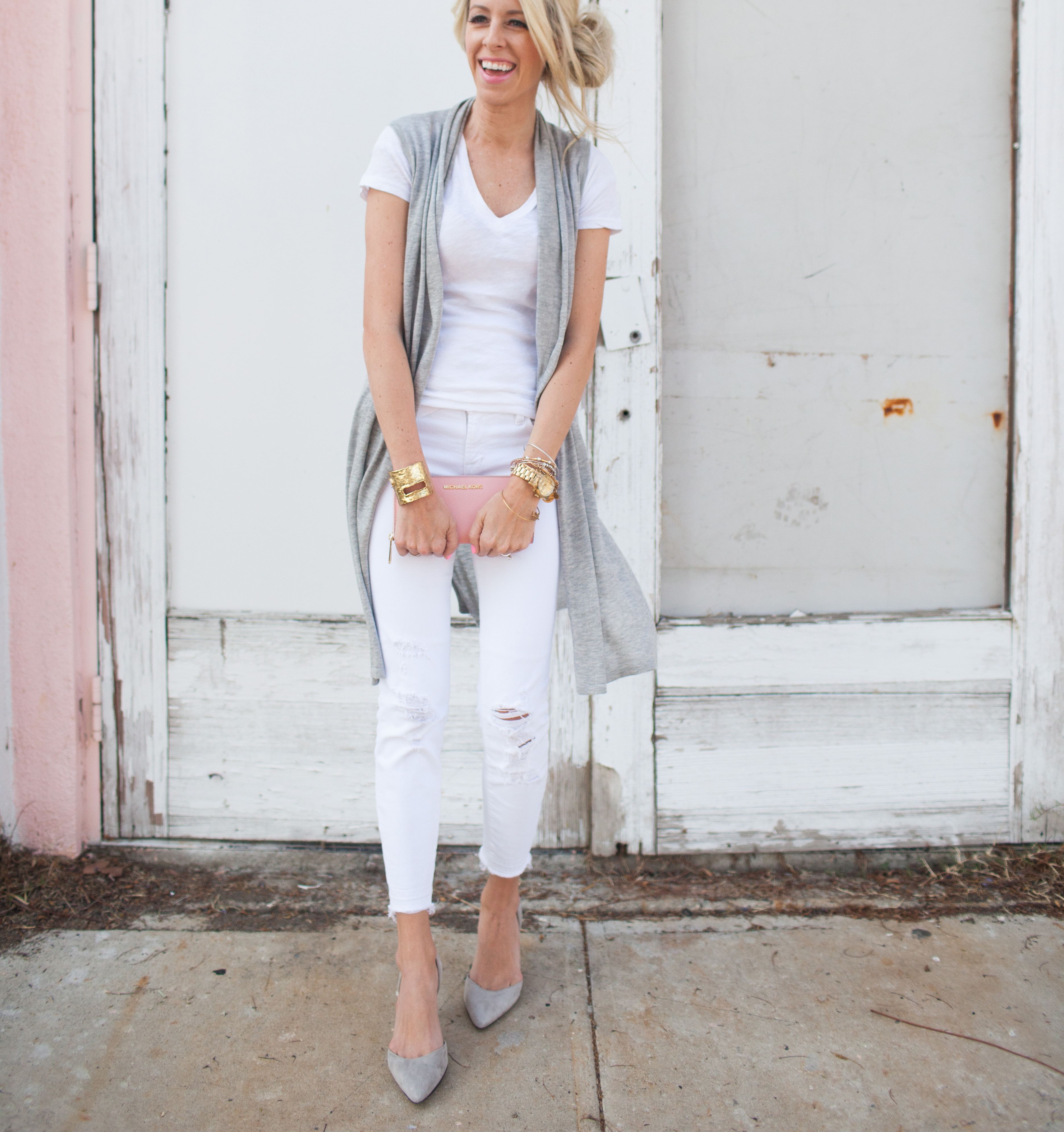 Kailee_Wright_white tshirt_gray cardigan-2