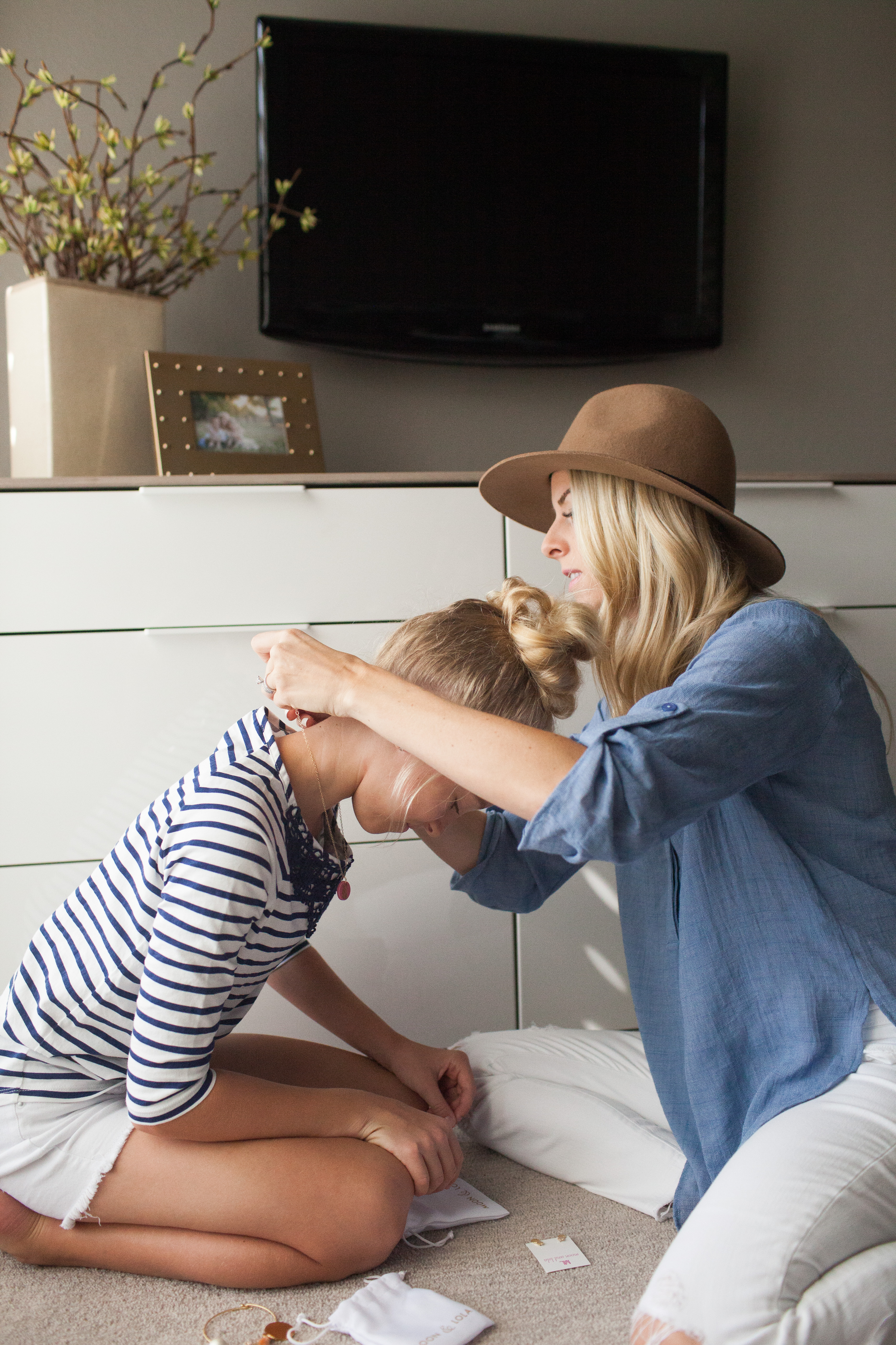 Kailee Wright_Moon and Lola