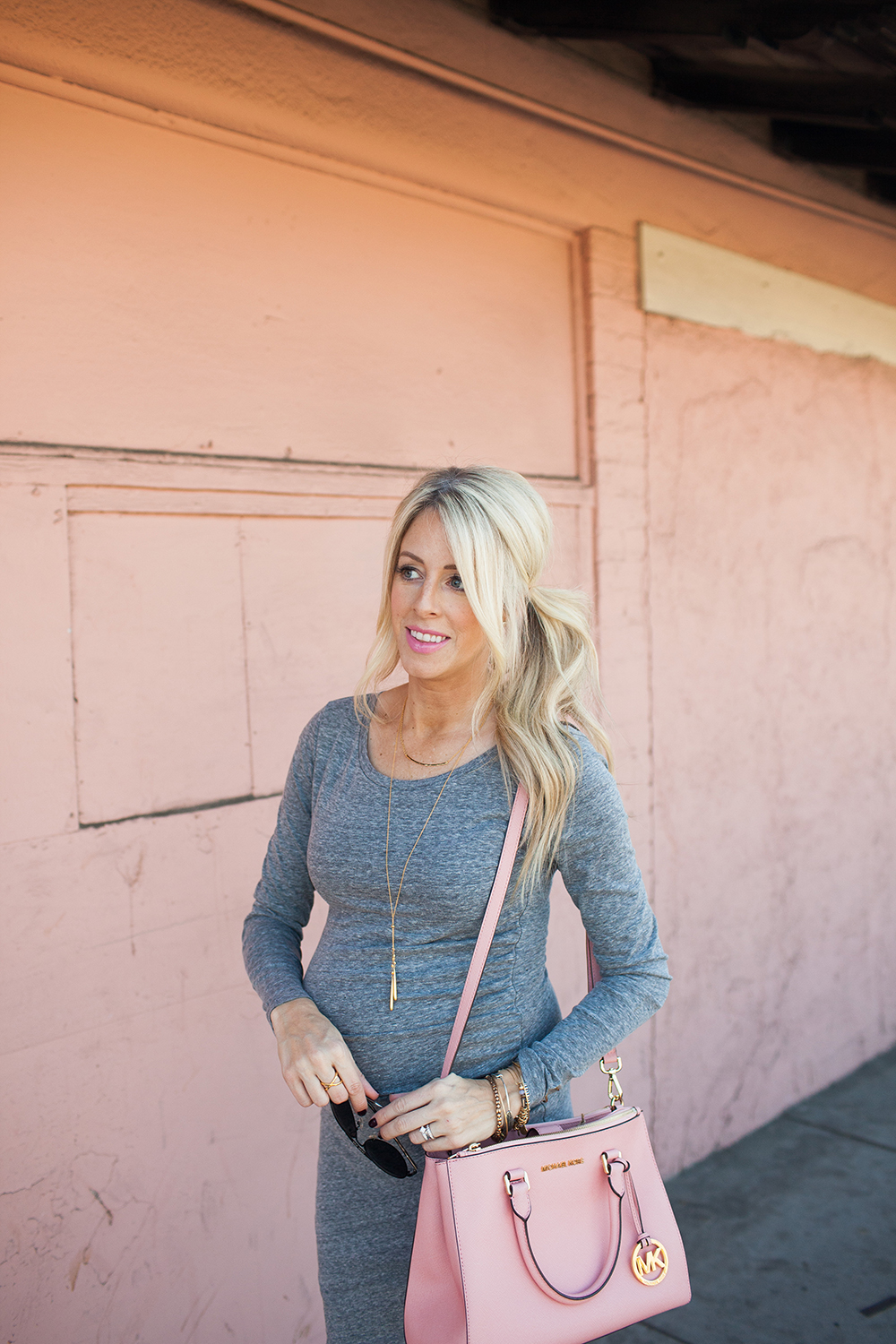 kailee-wright_basic-grey-dress-nikes