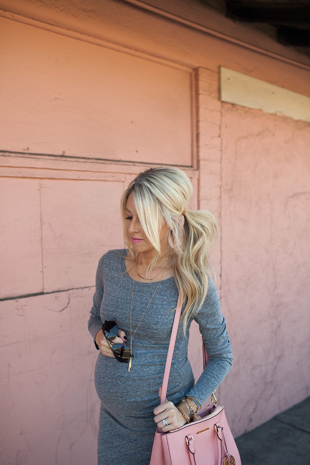 kailee-wright_basic-grey-dress-nikes