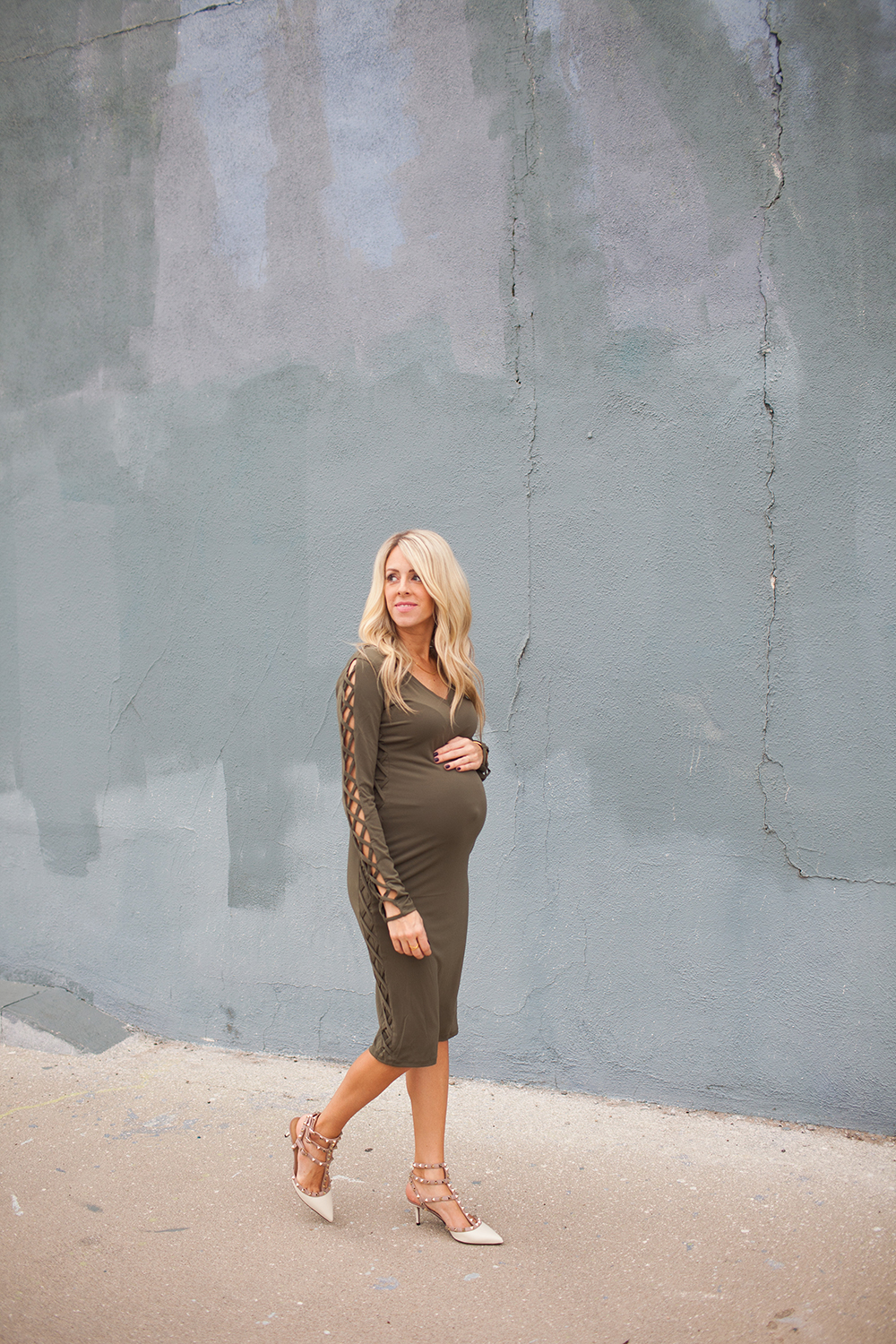 bodycon-olive-dress-x-sleeve