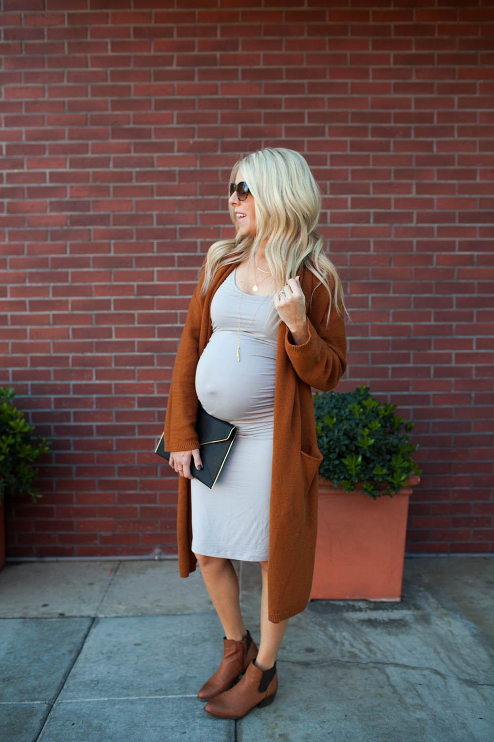 kailee-wright_grey-dress-long-cardigan
