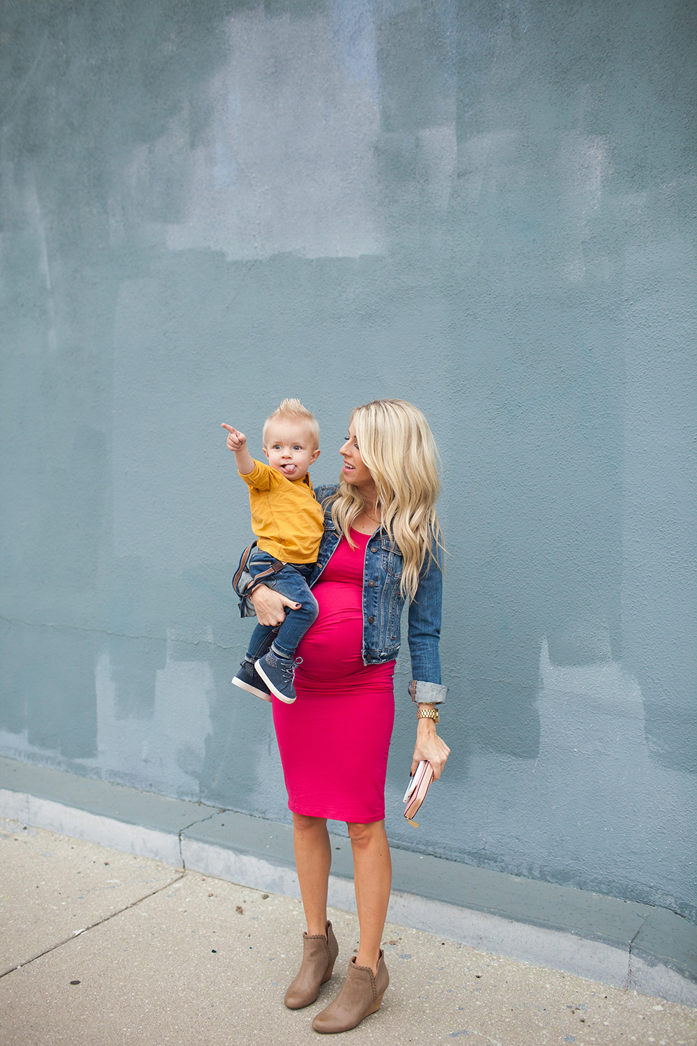 pink-bodycon-dress-denim-jacket