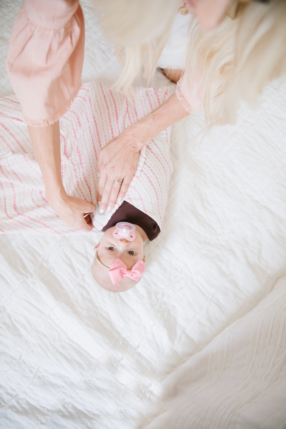 how-to-swaddle-a-baby