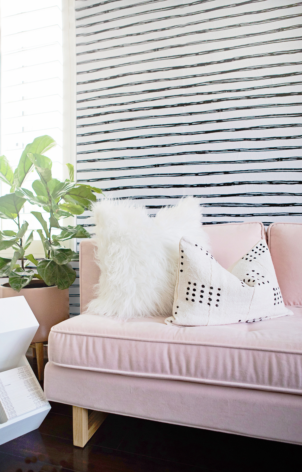 kailee-wright-nursery-pink-couch