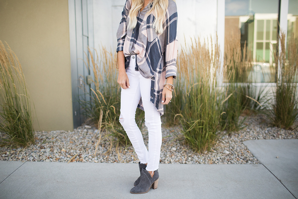 Kailee Wright_Nordstrom Anniversary Sale_Pink Grey Plaid Top