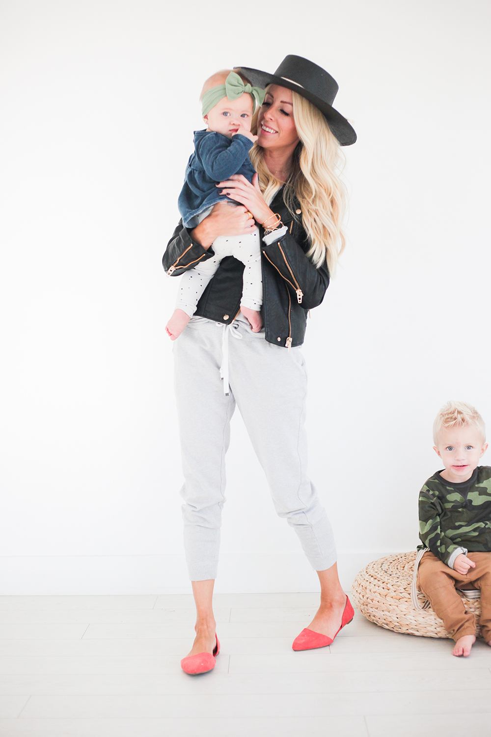 kailee-wright-joggers-loungwear