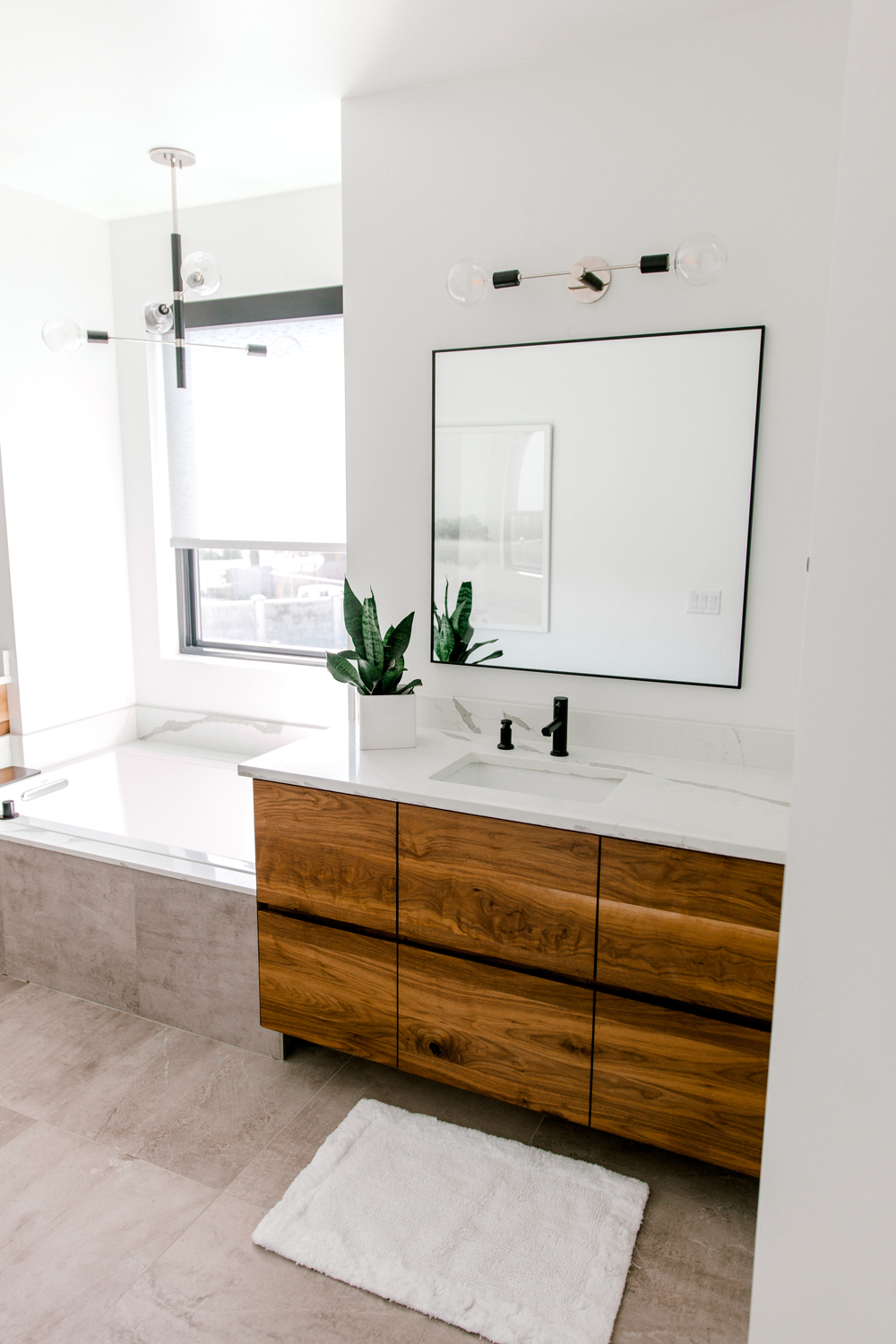 Kailee Wright Master Bathroom