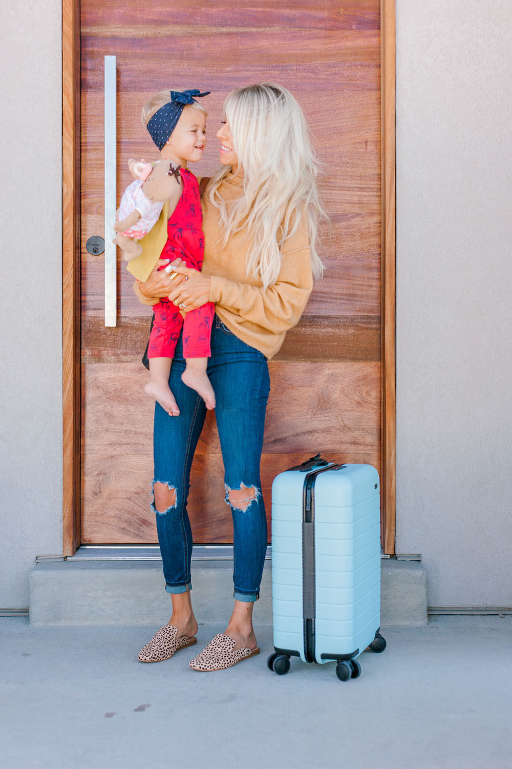 Kailee Wright Away suitcase