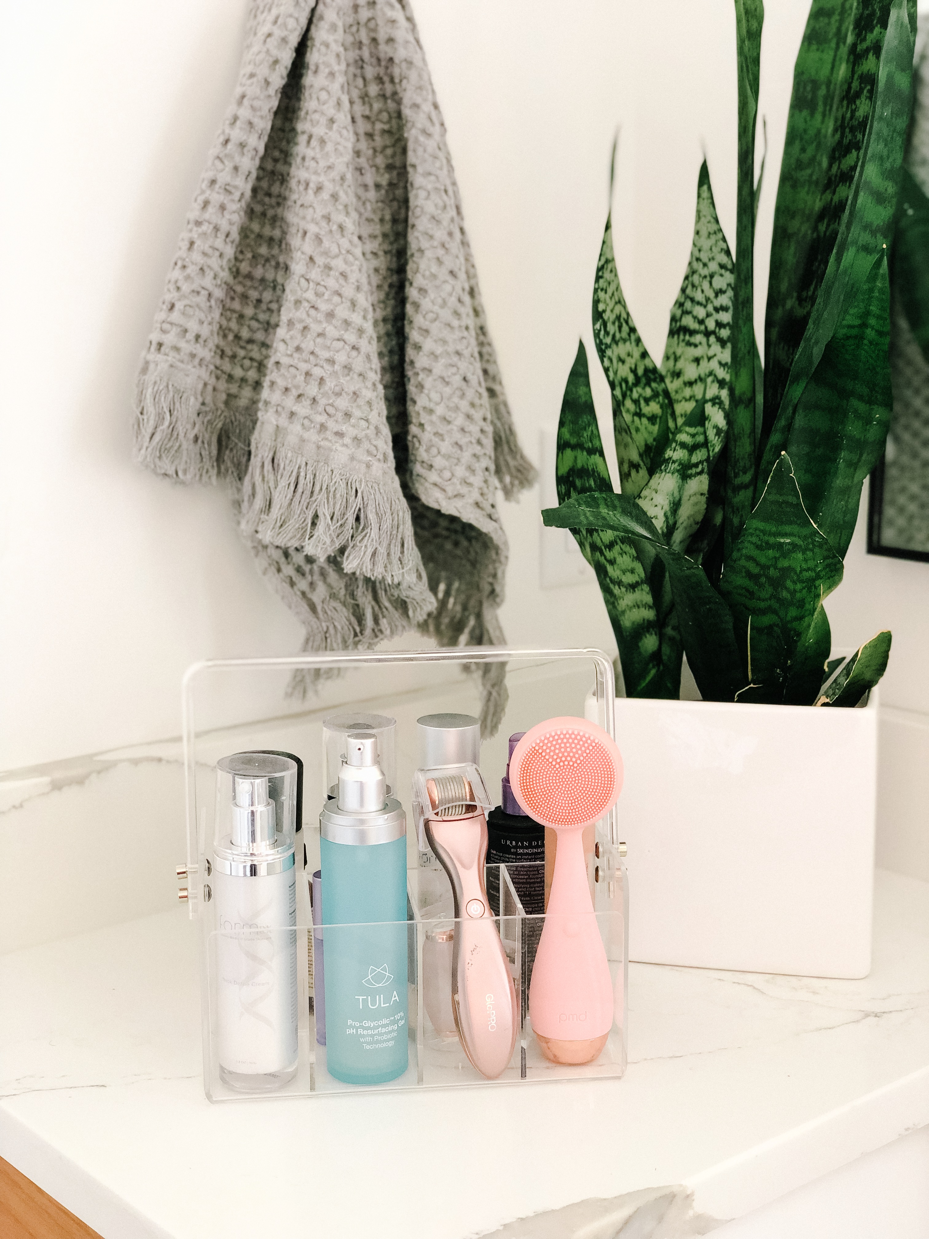 kailee wright bathroom organization