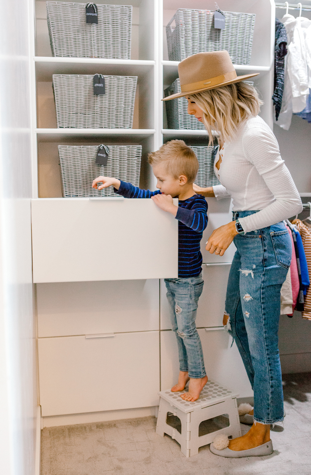 Kailee Wright kids closet organization