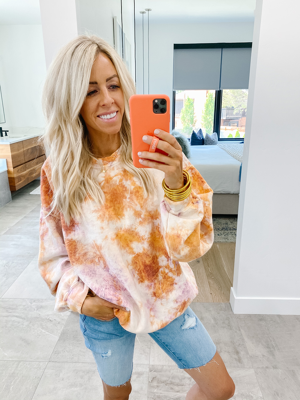 Kailee Wright urban outfitters tie Dye sweatshirt
