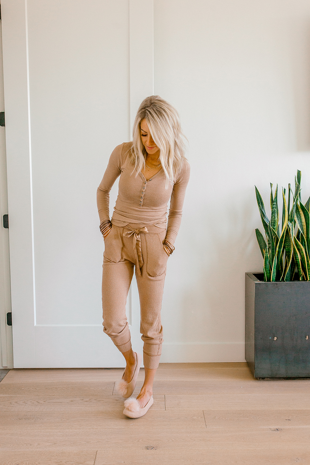 Kailee Wright abercrombie pajamas