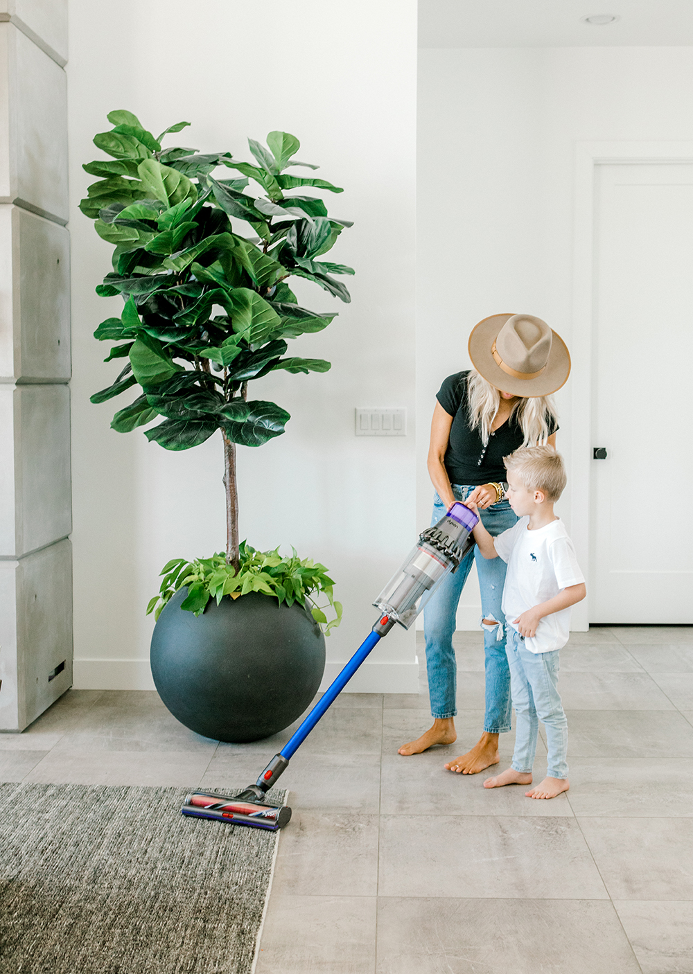 Kailee Wright QVC dyson vacuum