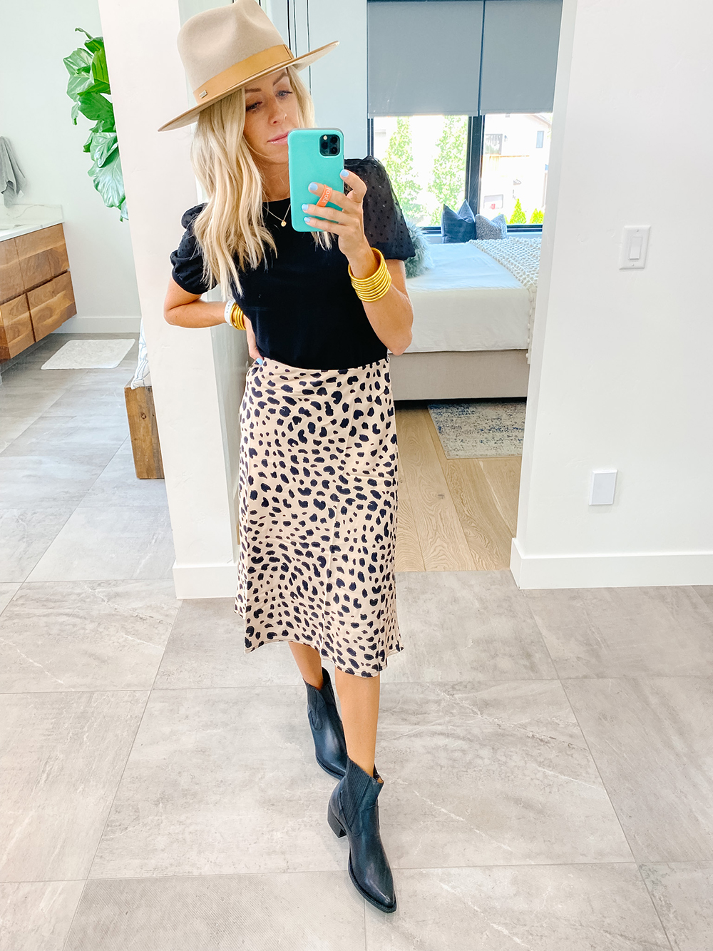 kailee wright amazon leopard skirt