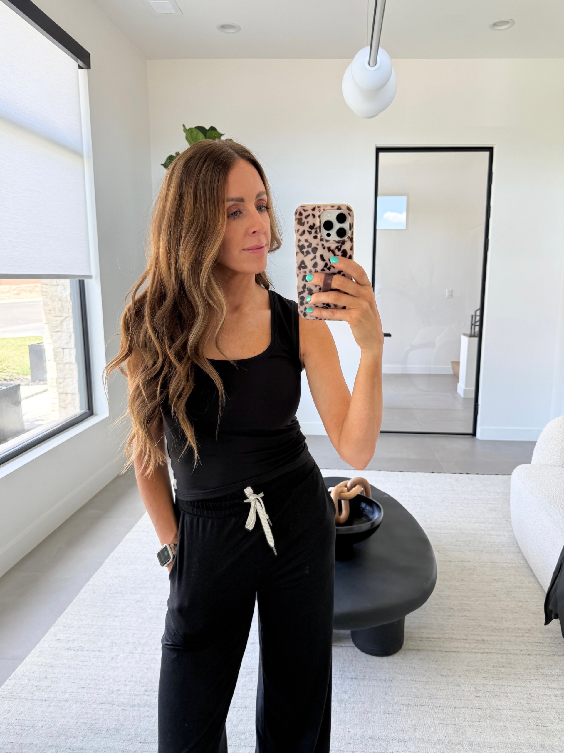 Kailee Wright: Vuori Set